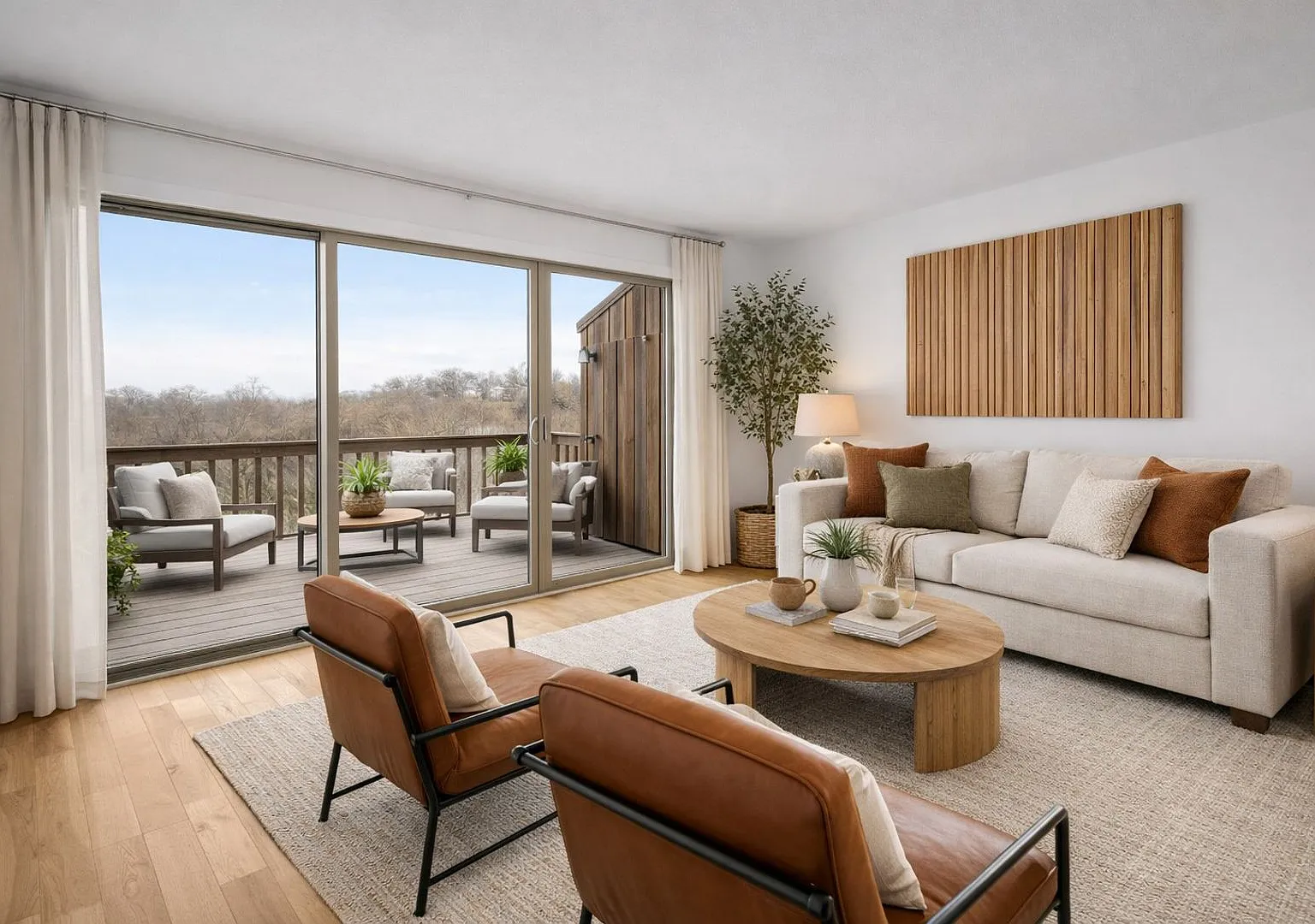 Village in the Park Apartments — Photo 3