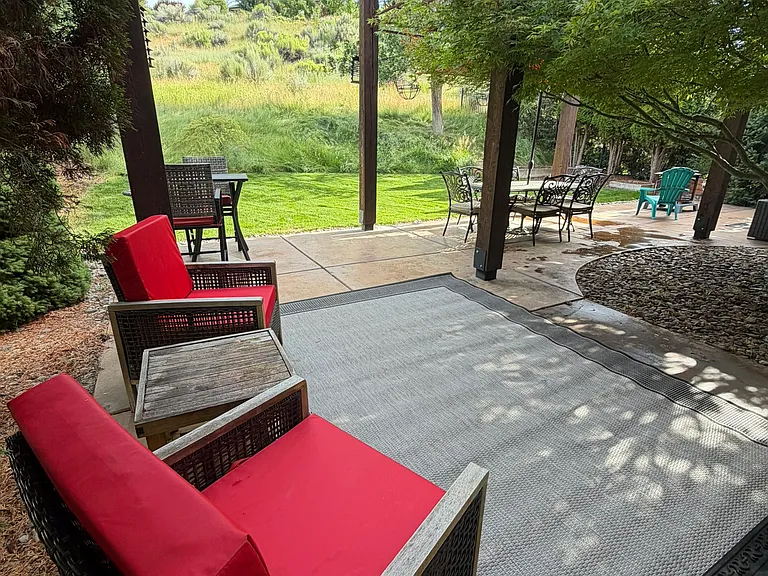 Backyard Patio 1