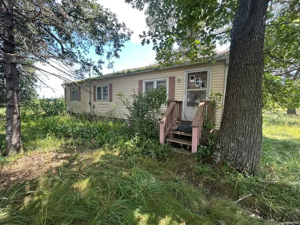 1624 N 300 W, Winamac, IN 46996