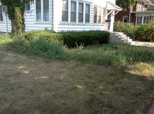 212 Woodard St, Elgin, IL 60123