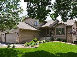 7172 Sunshine Dr, Eden Prairie, MN 55346