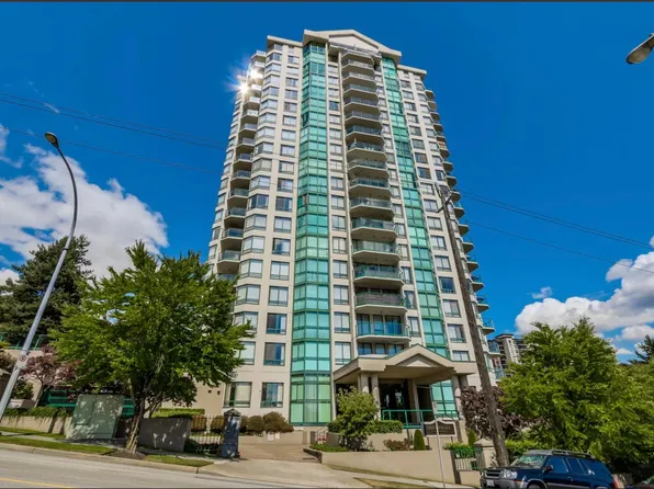121 10th St, New Westminster, BC V3M 3X7