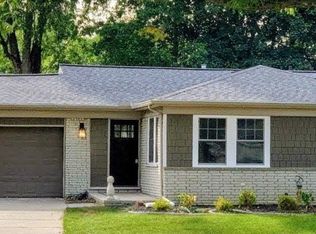 14103 Blue Skies St, Livonia, MI 48154