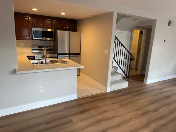 3957 Nobel Dr Unit 214, San Diego, CA 92122