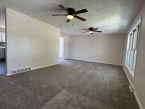 5th image of 2259 Dupont Dr