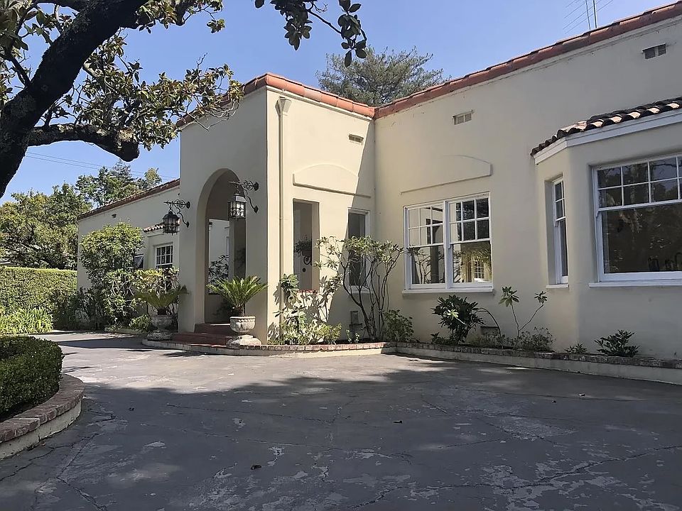 1st image of 105 W Santa Inez Ave