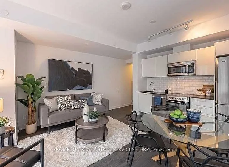 42 Charles St E #607 — Photo 11