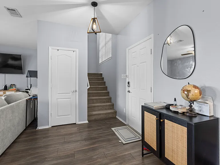 7010 Big Bend Ln — Photo 4