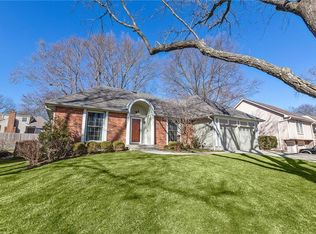 10222 Monrovia St, Lenexa, KS 66215