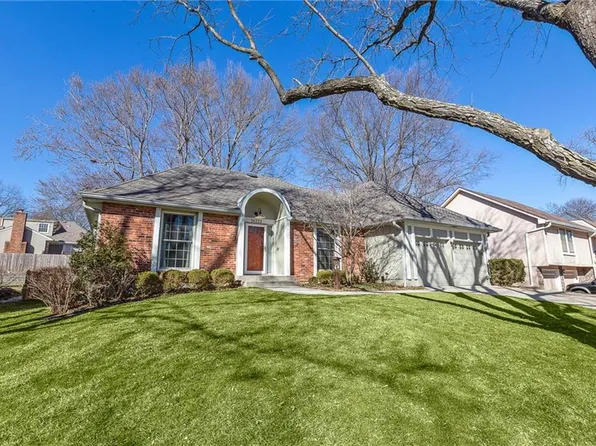 10222 Monrovia St, Lenexa, KS 66215