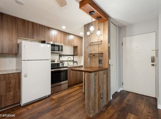 1800 Lasalle Ave UNIT 105, Minneapolis, MN 55403