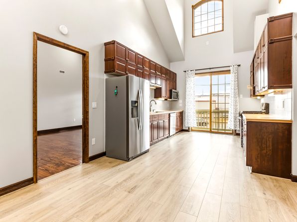 805 Little Chestnut St