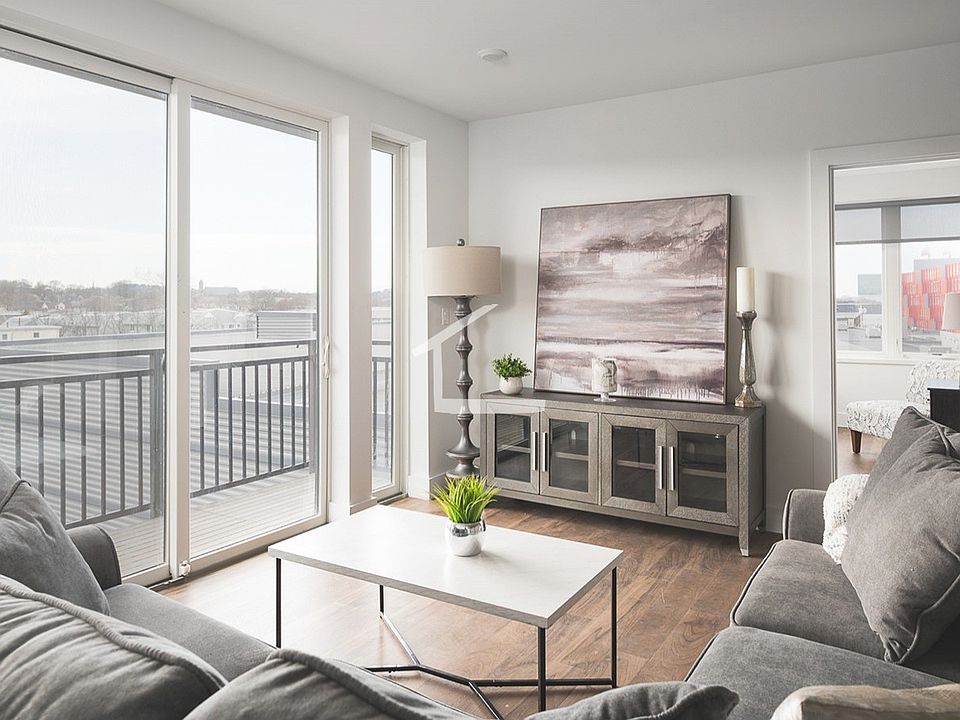 1st image of 24 Hichborn St #1A