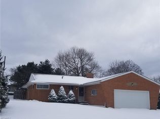 7077 Arcadia Dr, Parma, OH 44129