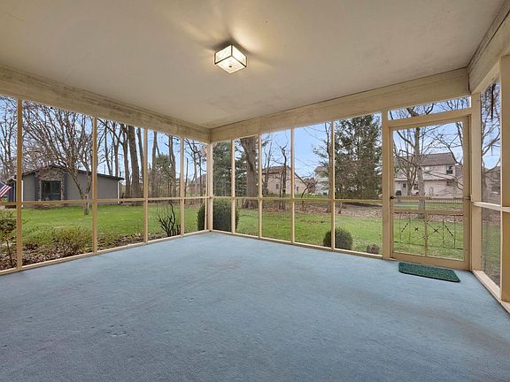 4th image of 124 Shagbark Dr