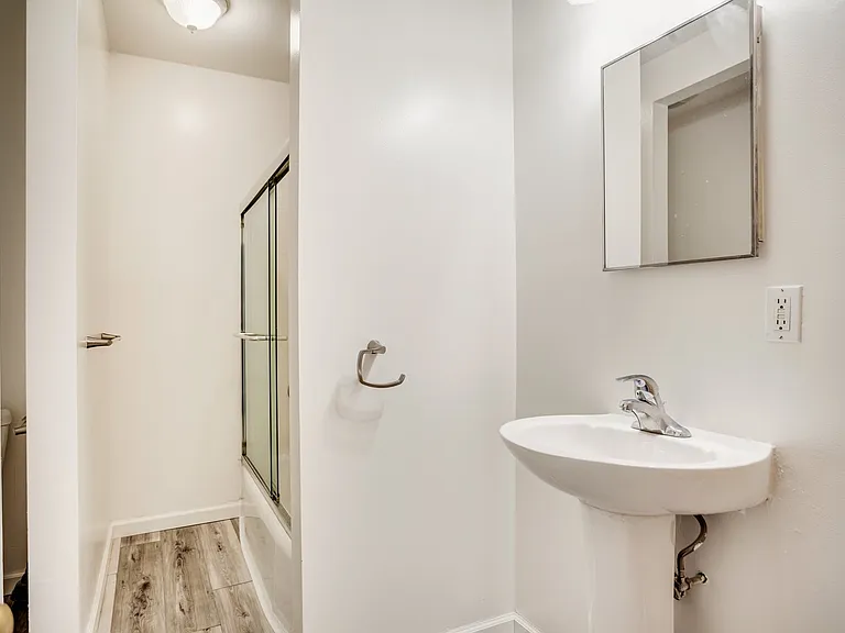 2713 Fremont Ave S #3 — Photo 20