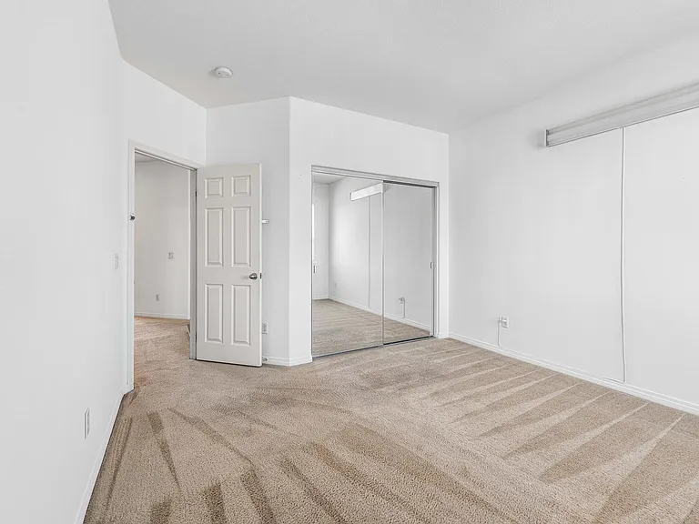 1364 Wellington Dr — Photo 25