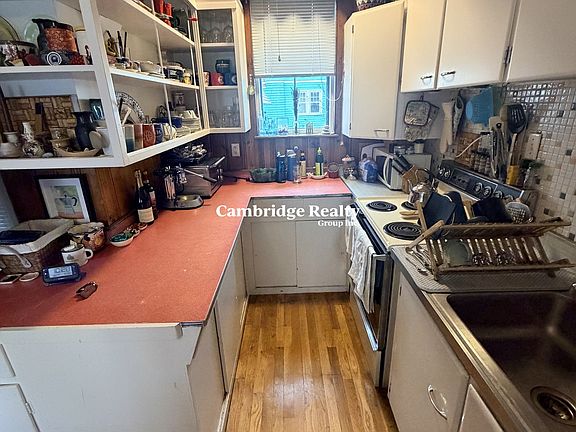 4th image of 27 Meacham Rd #1-R