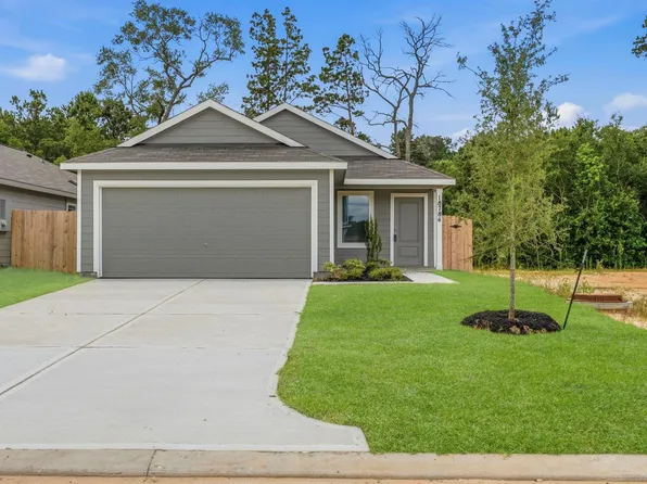 18784 Loom Dr, Conroe, TX 77306