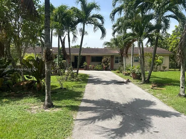 9855 SW 62nd St, Miami, FL 33173