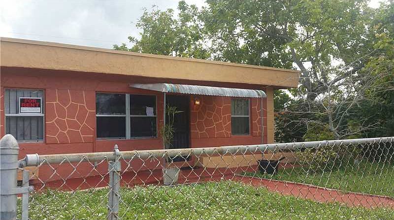 2nd image of 5714 SW 38th St
