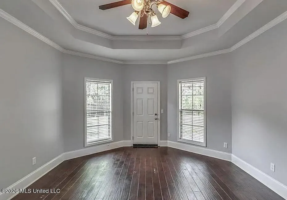 4 bed, 3.0 bath, 2157 sqft, $2,800 — Photo 2