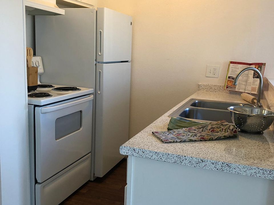 2nd image of 4138 50th St APT 5