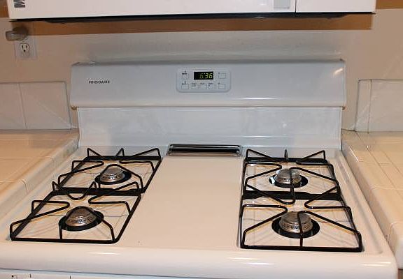 4th image of 23152 Napa Dr