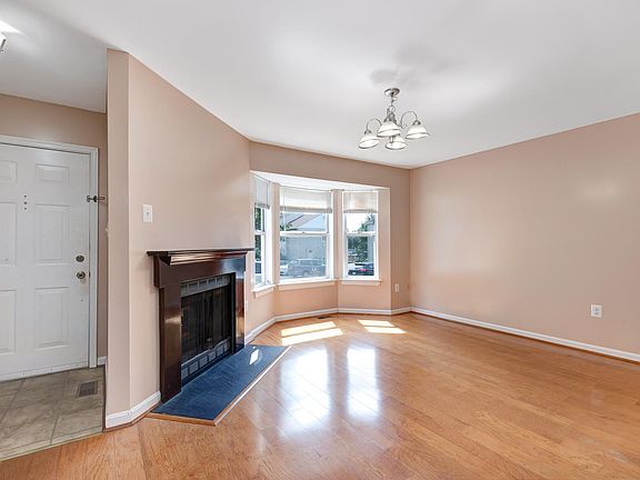 3rd image of 66 Falmouth Ct