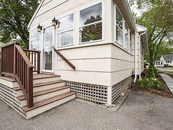 5th image of 64 Almon Ave