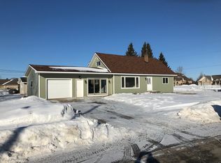 1900 S 21st St, Escanaba, MI 49829