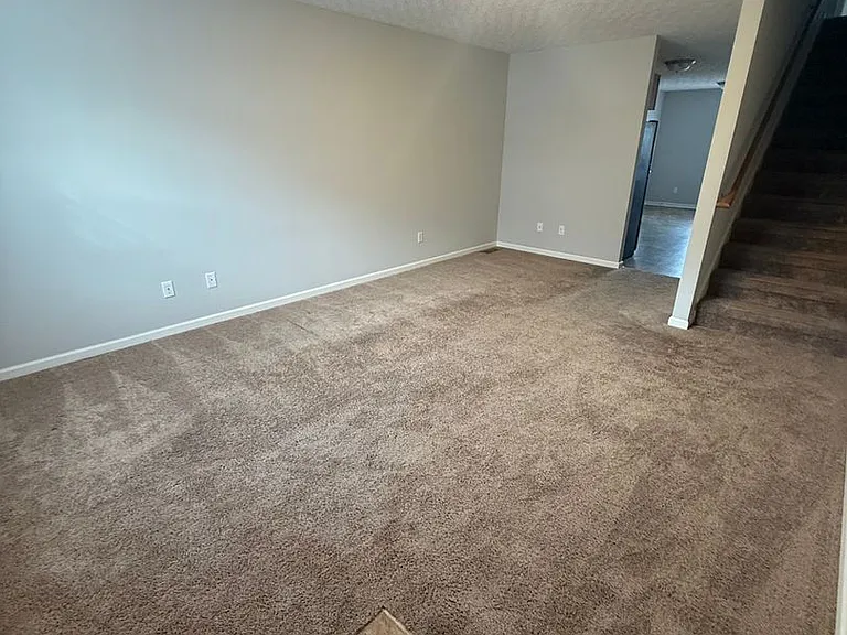 362 Upper Stone Ave #E — Photo 3