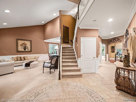 5th image of 6304 Pennington Dr