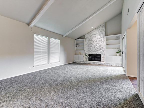 5th image of 1009 S Neptune Rd