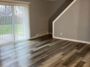 108 Goldengate Rd, Levittown, PA 19057