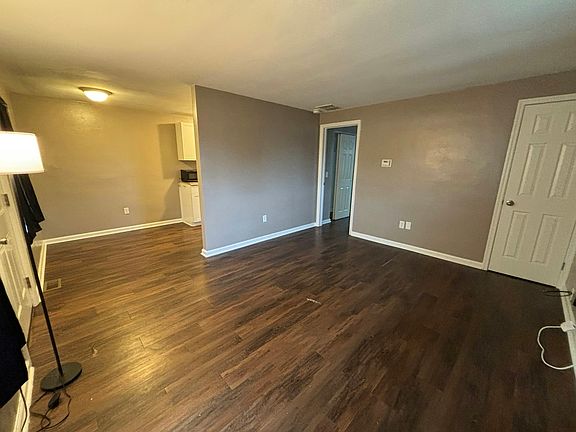 5th image of 117 Van Horne St Unit 117