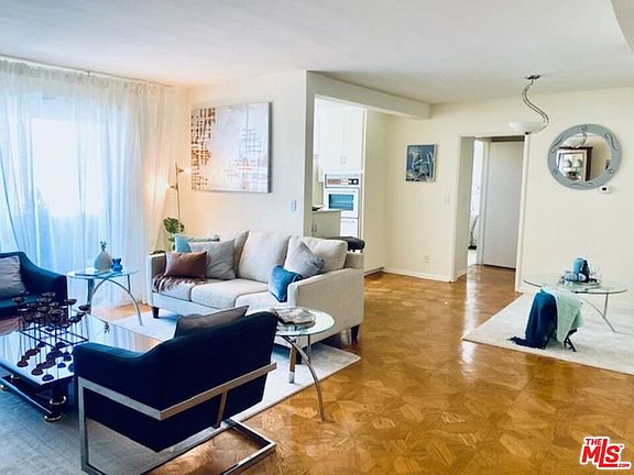 5th image of 5429 Newcastle Ave APT 322