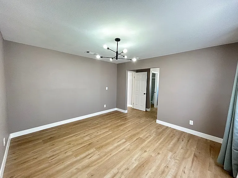 5682 E Monroe Ave — Photo 10
