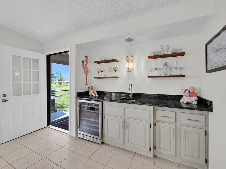 3416 Feriwinkle Ct — Photo 12