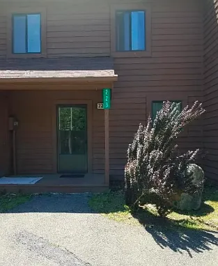 223 Sterling Ct — Photo 3