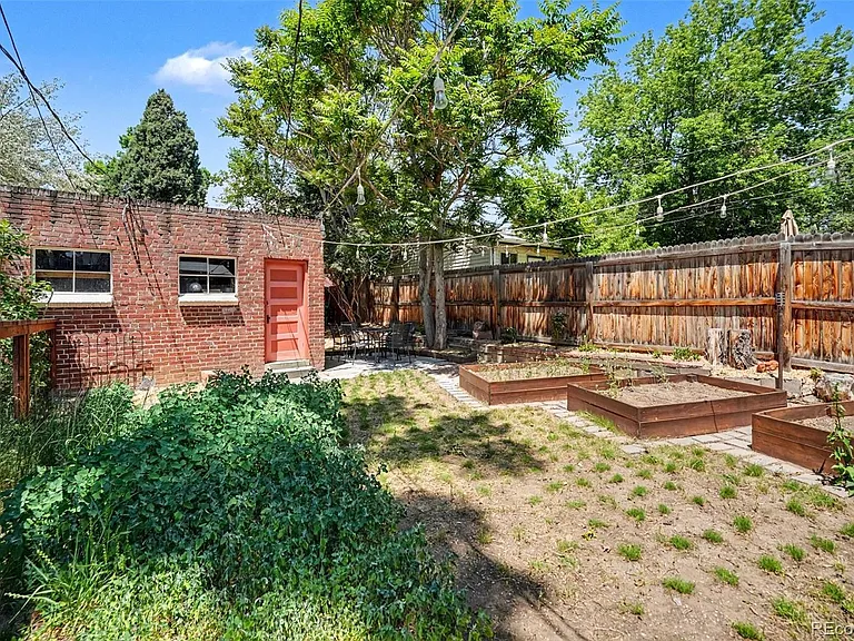 3427 Meade St — Photo 15