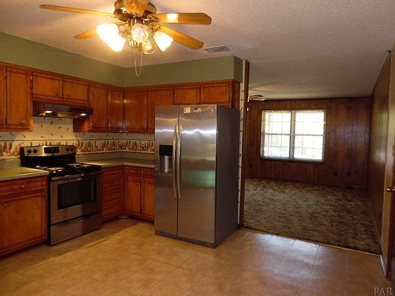 5th image of 4556 Independence Ave