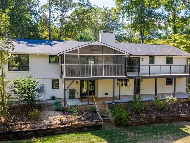 414 Shorecrest Dr — Photo 29