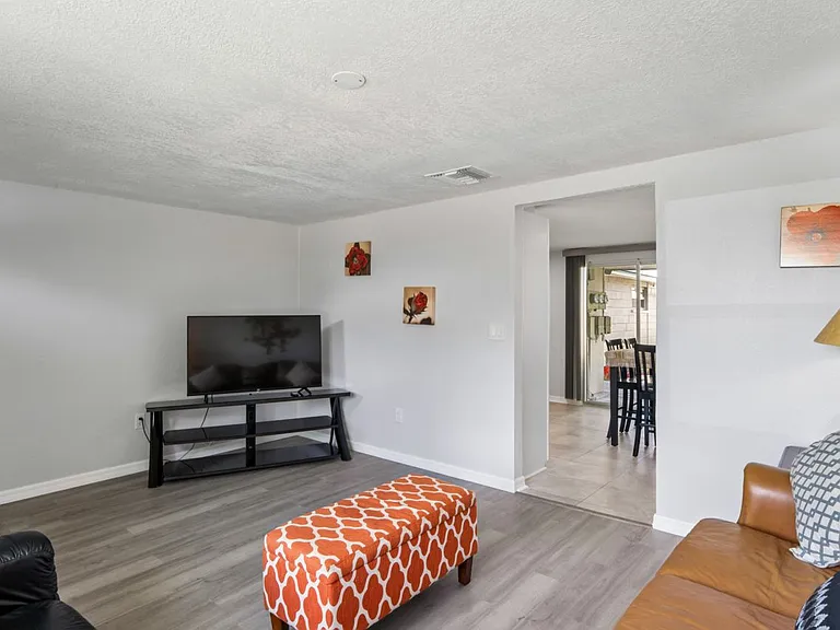5719 Berlin Dr — Photo 21