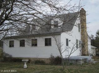 10367 Valley Rd, Berkeley Springs, WV 25411