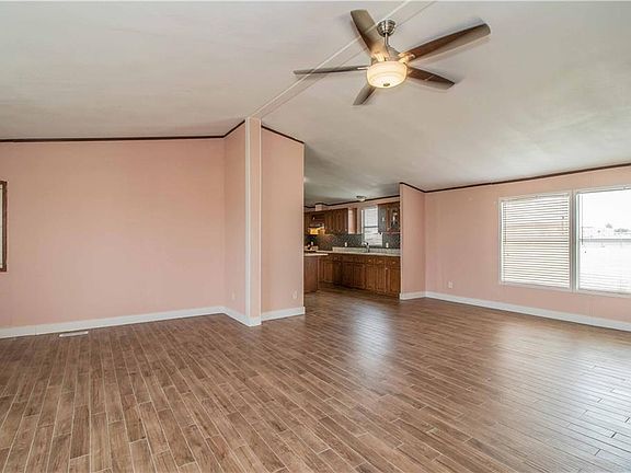 4th image of 8321 McKinney Ln