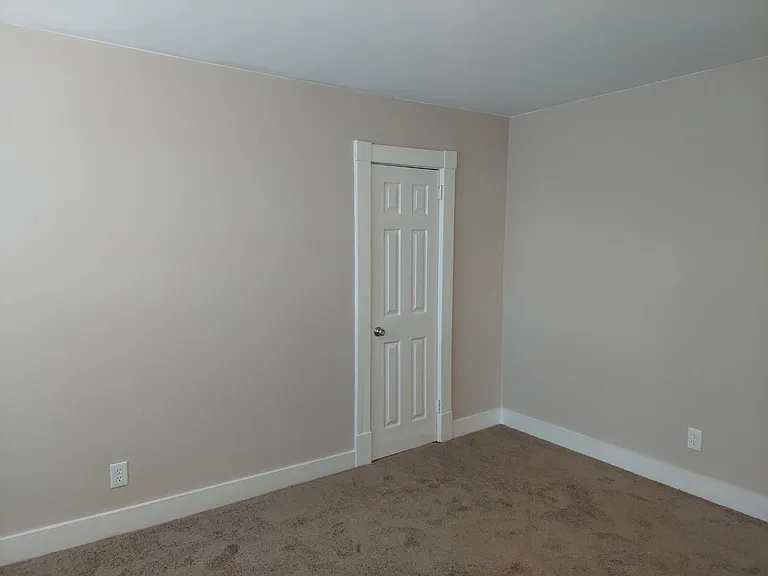 150 Florida Ave — Photo 6