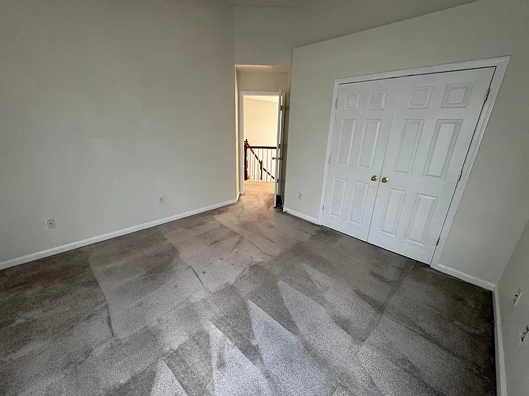 504 Thames Cir — Photo 55