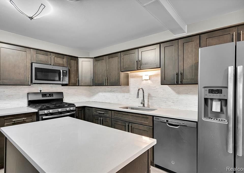 1436 E Cambourne St, photo 7