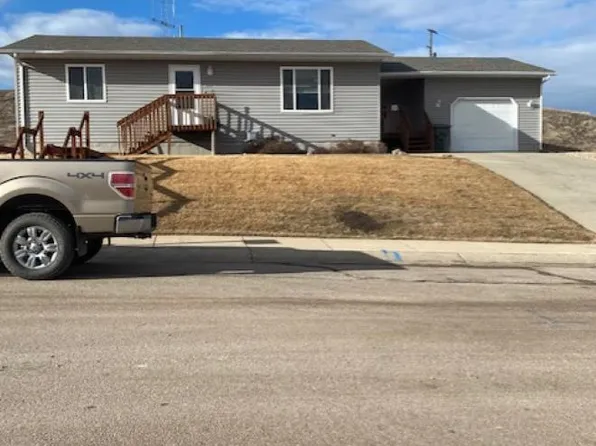 1816 10th Ave, Belle Fourche, SD 57717